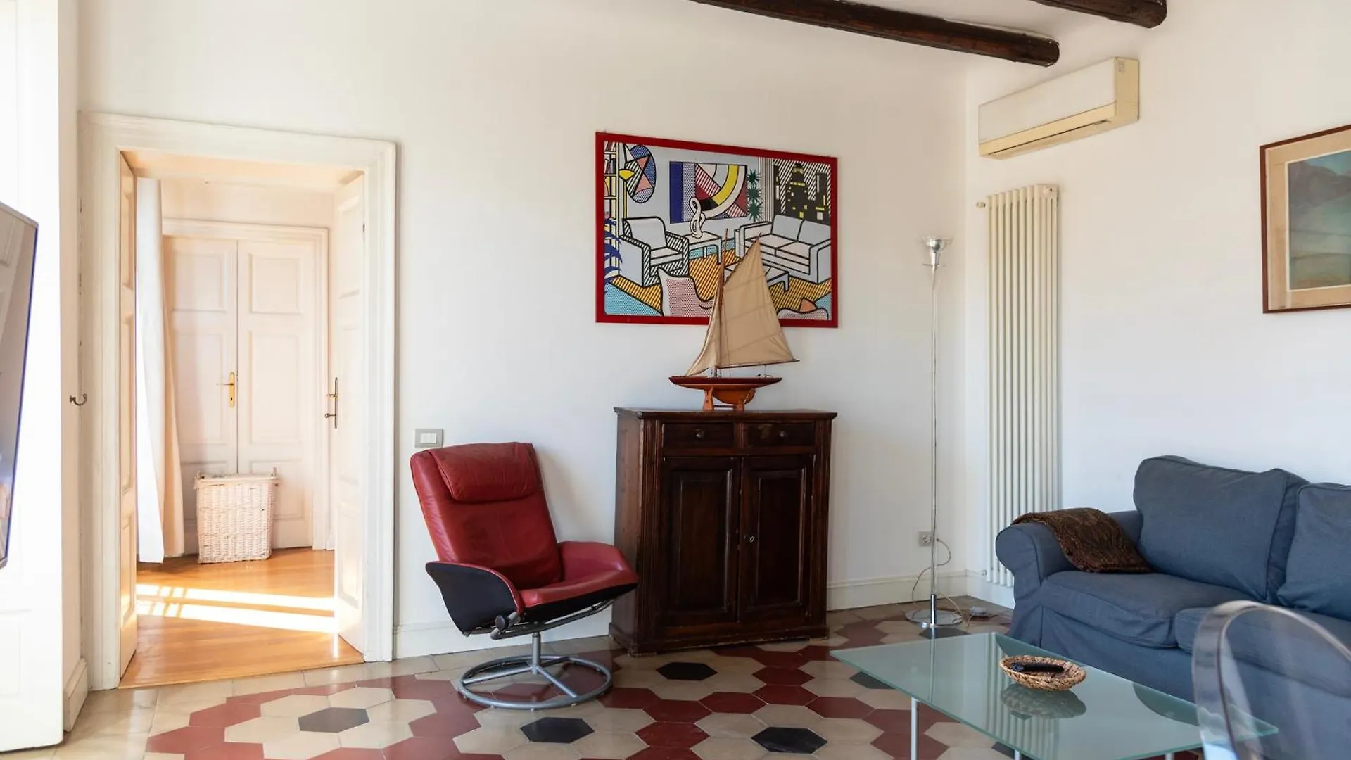 Youhosty - Nerino 10 Mailand