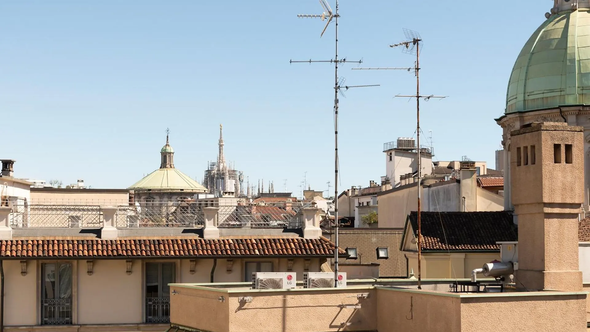 Apartment Youhosty - Nerino 10 Mailand