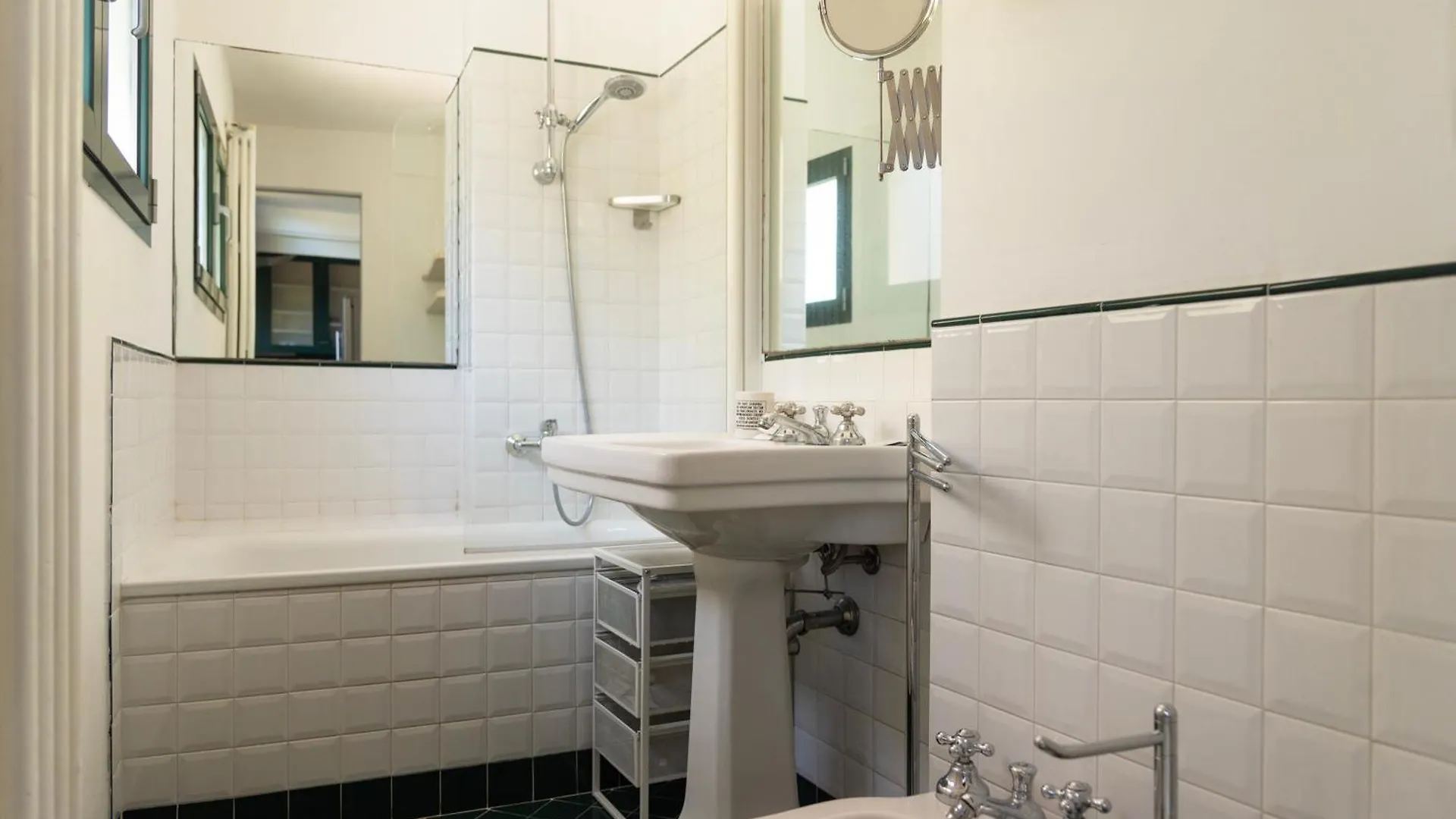 Apartment Youhosty - Nerino 10 Mailand