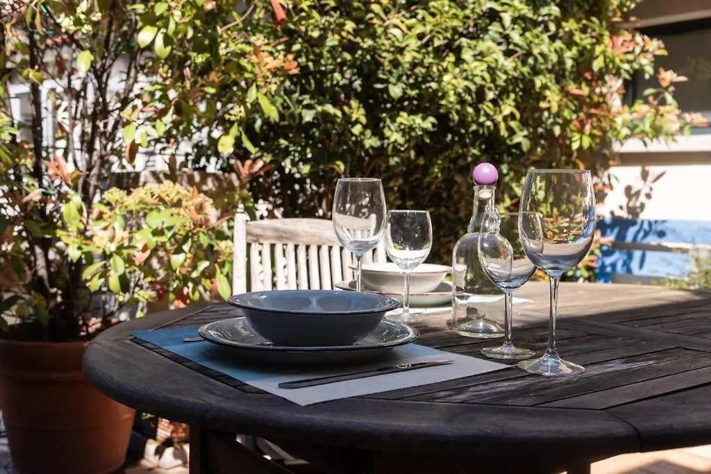 Apartment Youhosty - Nerino 10 Milan
